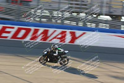 media/Jan-21-2022-Fastrack Riders (Fri) [[90b5309cc6]]/Level 4/Session 1 Front Straight/